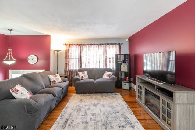 13 Apache Trl, Rockaway Twp., NJ 07866