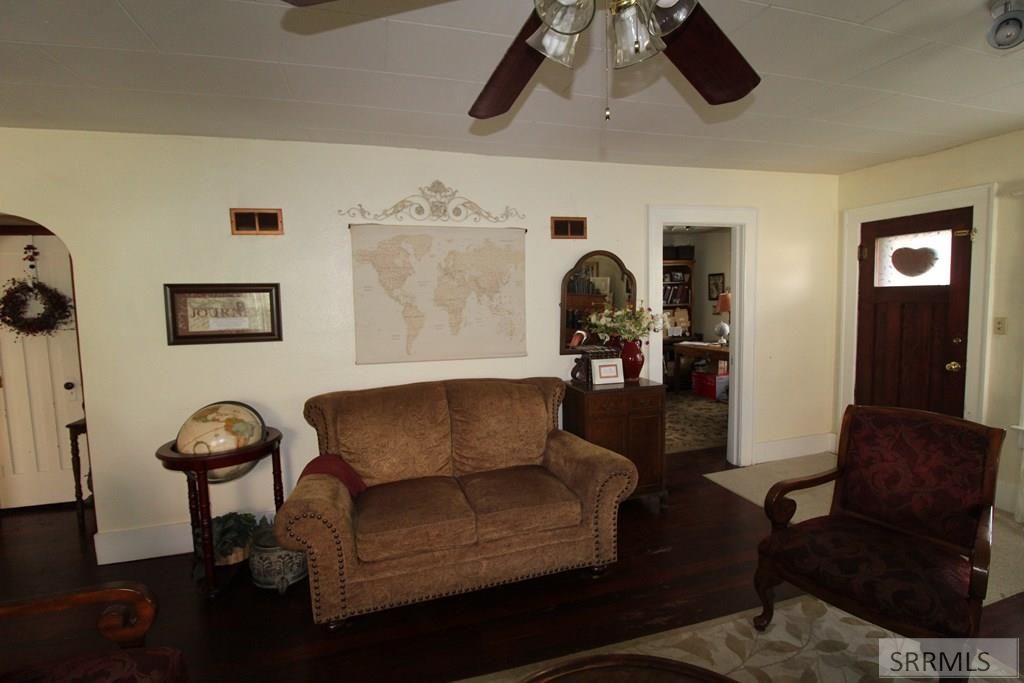 Image 12 of property listing at 419 W Grand Avenue, Arco, ID 83213