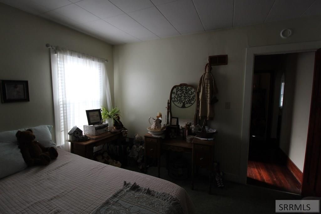 Image 19 of property listing at 419 W Grand Avenue, Arco, ID 83213