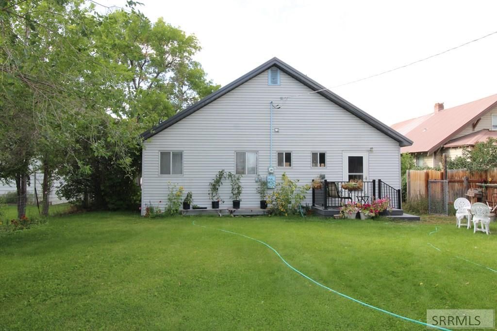 Image 24 of property listing at 419 W Grand Avenue, Arco, ID 83213