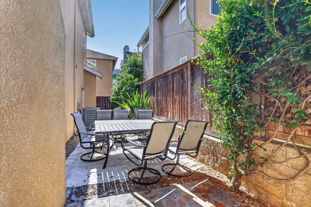 34 Rue Du Chateau, Aliso Viejo, CA 92656