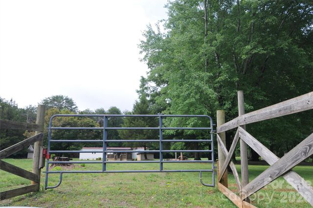 4227 KENT Street, Maiden, NC 28650