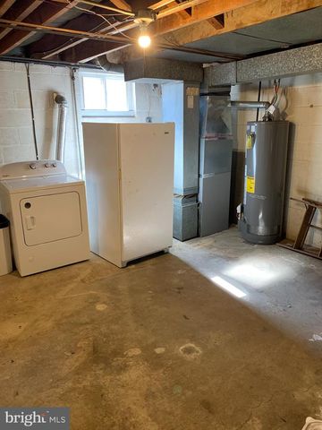 4705 BAYONNE AVE, Baltimore, MD 21206