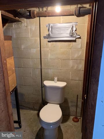 4705 BAYONNE AVE, Baltimore, MD 21206