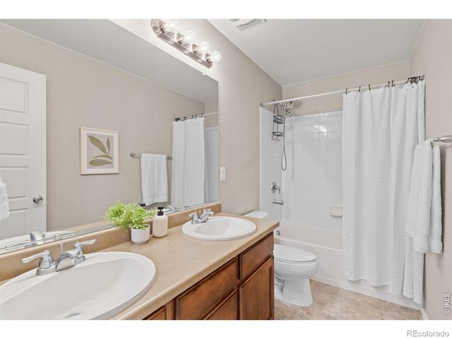 163 N Jamestown Way, Aurora, CO 80018