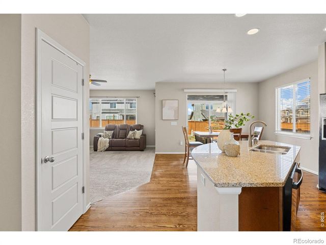163 N Jamestown Way, Aurora, CO 80018