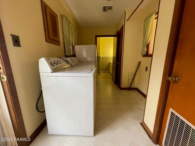 306 W Hill Street, Washington, LA 70589