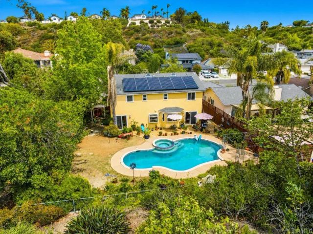 3679 Cameo Dr, Oceanside, CA 92056