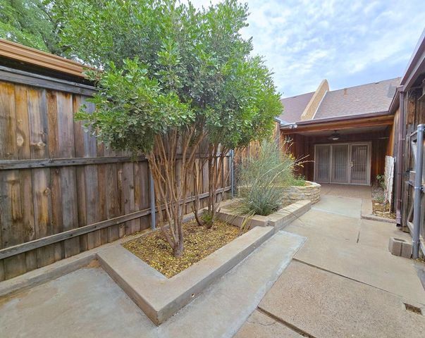 1903 N D St, Midland, TX 79705