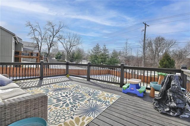 5200 Meadowsweet Lane, Shawnee, KS 66226