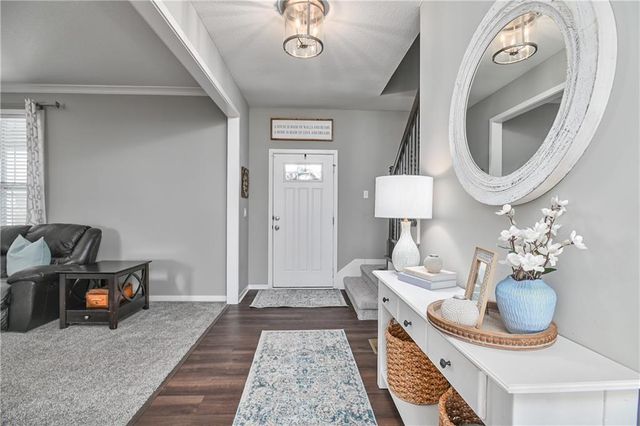 5200 Meadowsweet Lane, Shawnee, KS 66226