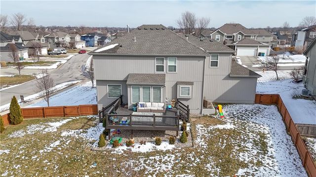 5200 Meadowsweet Lane, Shawnee, KS 66226