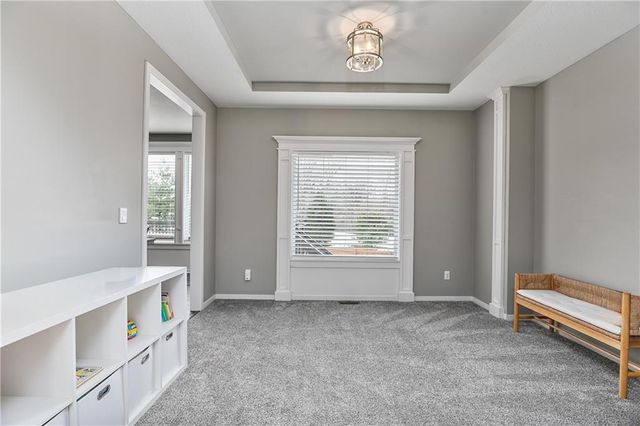 5200 Meadowsweet Lane, Shawnee, KS 66226