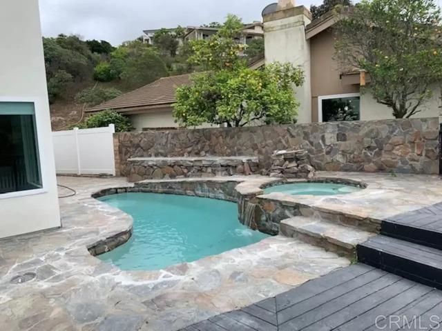 1642 Via La Plaza, San Marcos, CA 92078