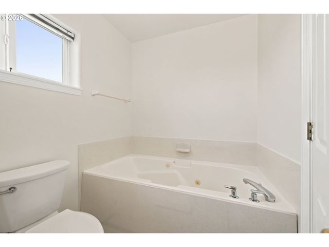1512 T St, Springfield, OR 97477
