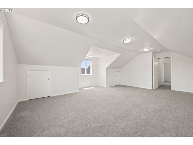1512 T St, Springfield, OR 97477
