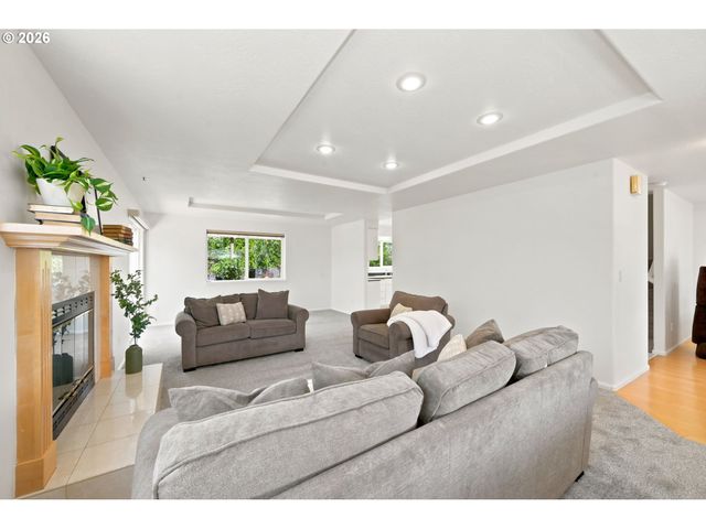 1512 T St, Springfield, OR 97477