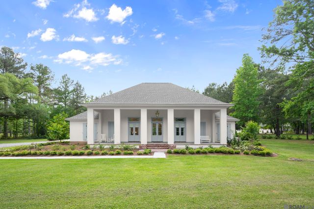 10108 Longleaf Ln, St Francisville, LA 70775