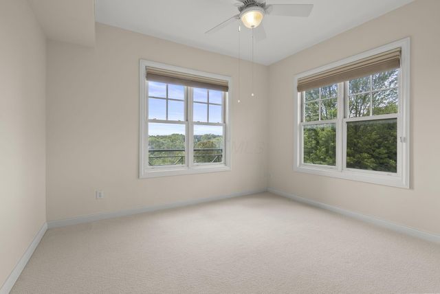 5745 Newbank Circle, 202, Dublin, OH 43017