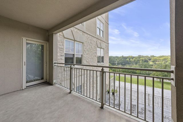 5745 Newbank Circle, 202, Dublin, OH 43017