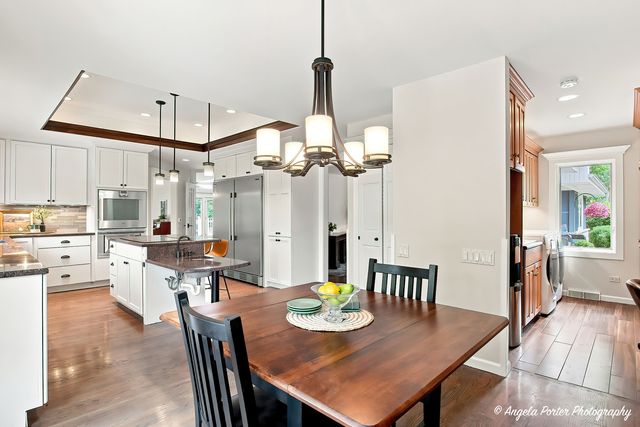 1110 Lake Shore Drive N, Barrington, IL 60010