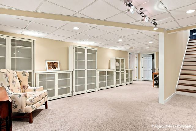 1110 Lake Shore Drive N, Barrington, IL 60010