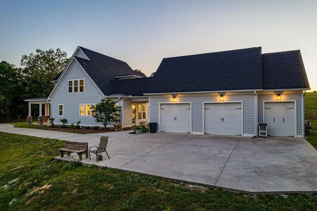 200 Waters Drive, Ringgold, GA 30736