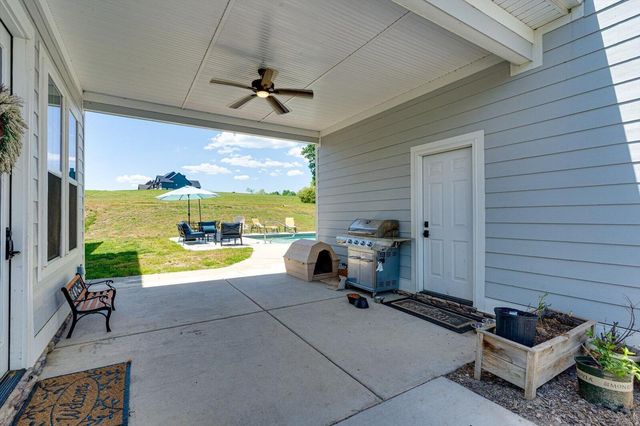 200 Waters Drive, Ringgold, GA 30736