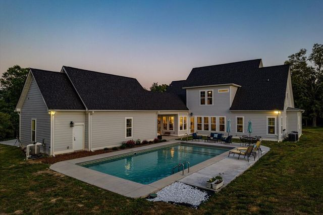 200 Waters Drive, Ringgold, GA 30736