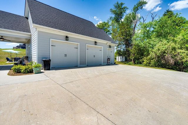 200 Waters Drive, Ringgold, GA 30736