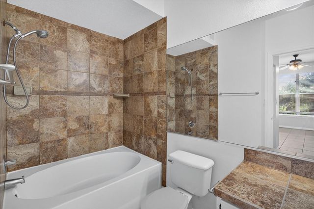 5608 PINNACLE HEIGHTS CIRCLE 305, Tampa, FL 33624