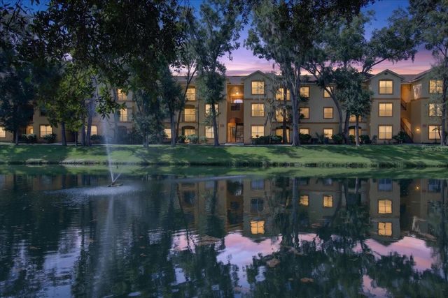 5608 PINNACLE HEIGHTS CIRCLE 305, Tampa, FL 33624