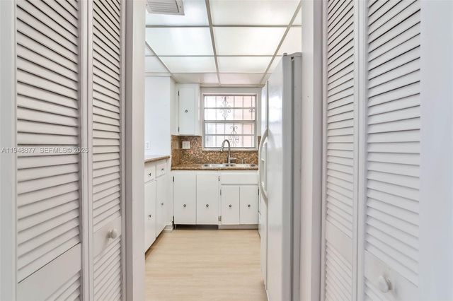 8895 Fontainebleau Blvd 407, Miami, FL 33172