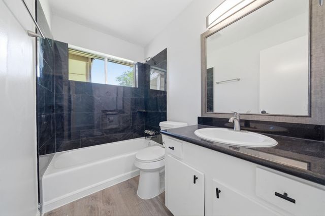 815 Klare Avenue, Rosenberg, TX 77471