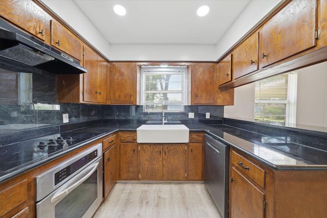 815 Klare Avenue, Rosenberg, TX 77471