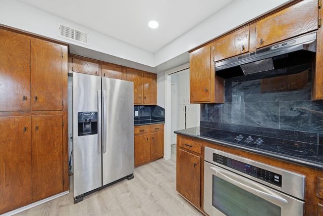 815 Klare Avenue, Rosenberg, TX 77471