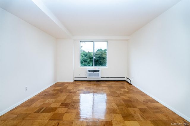 125 Lake Street 12-G North, White Plains, NY 10604