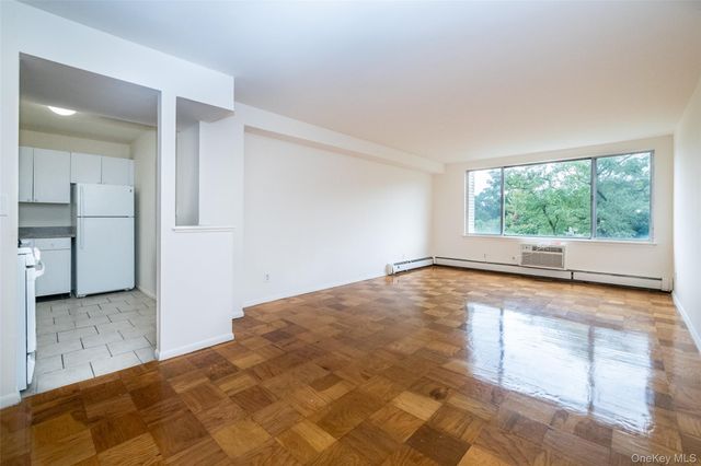 125 Lake Street 12-G North, White Plains, NY 10604