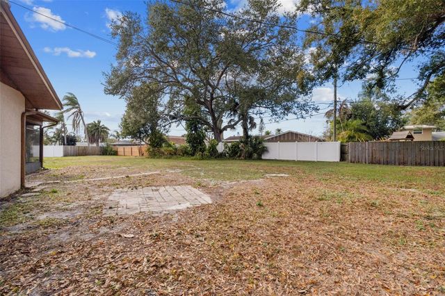 7337 CAMBRIDGE WAY, Clearwater, FL 33764