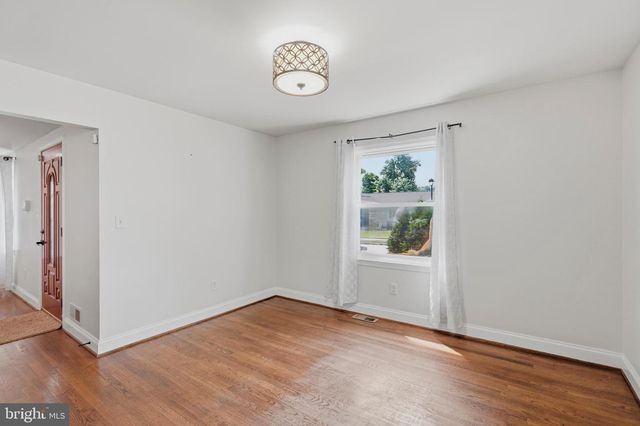 7904 SUBET RD, Windsor Mill, MD 21244