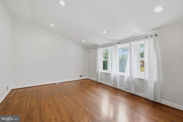 7904 SUBET RD, Windsor Mill, MD 21244