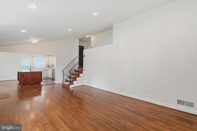 7904 SUBET RD, Windsor Mill, MD 21244
