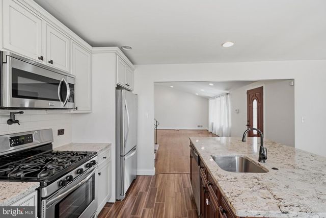 7904 SUBET RD, Windsor Mill, MD 21244