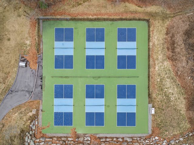 12 Mountain Laurels Dr Apt 402, Nashua, NH 03062