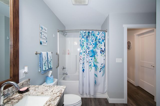 2193 Gethings Road 418, Battle Creek, MI 49015