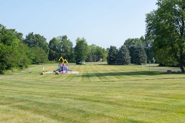 2193 Gethings Road 418, Battle Creek, MI 49015