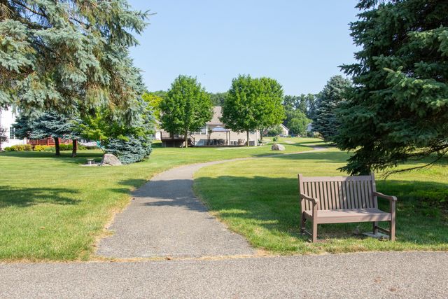 2193 Gethings Road 418, Battle Creek, MI 49015