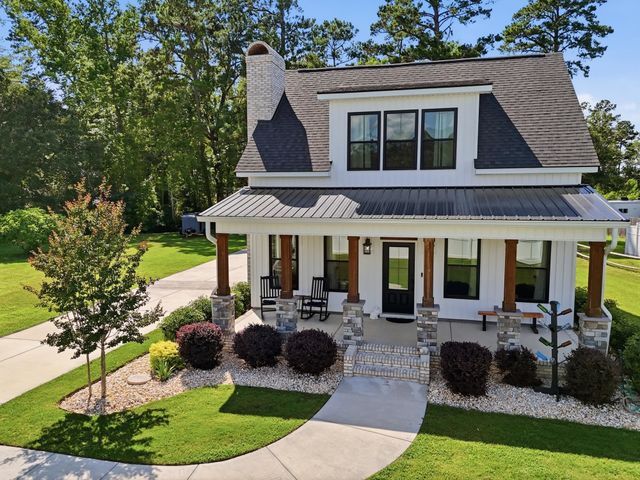 2487 Long Ave., Conway, SC 29526