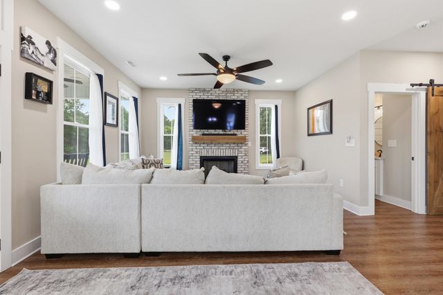 2487 Long Ave., Conway, SC 29526