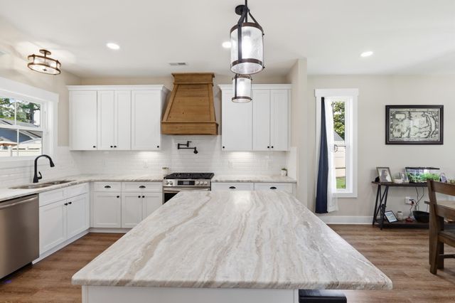 2487 Long Ave., Conway, SC 29526